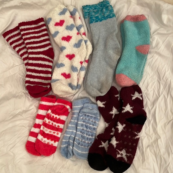 Lot of 7 Pairs of Fuzzy Socks, 3 with grippers on the bottom. Gently Used. - Picture 1 of 4